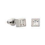 Square stud earrings with pearl