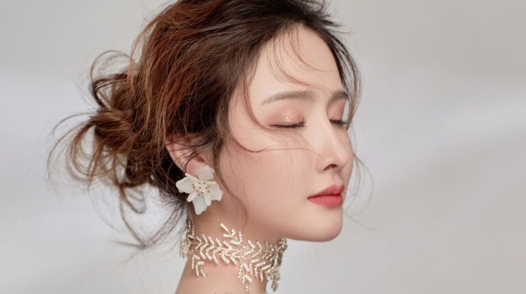 Why Lightweight Earrings Deserve a Spot in Your Everyday Jewelry Collection