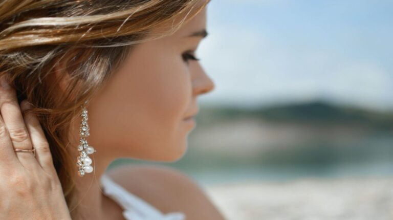 trendy earrings